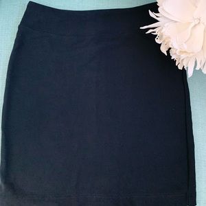 Boston Proper | Beyond Travel Skirt | Black | XS